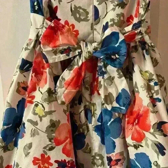 Girls Children’s Place Dress with slip underneith for a little poof size 24m - Picture 2 of 4